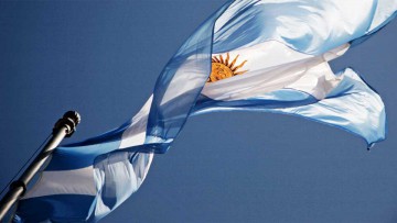 Independencia argentina: Bandera Nacional Argentina de guerra con sol.