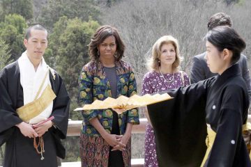 Michelle Obama y Caroline Kennedy en Kioto, 2015.