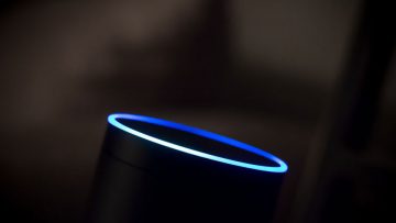 Amazon Alexa en acción sobre un dispositivo Echo.